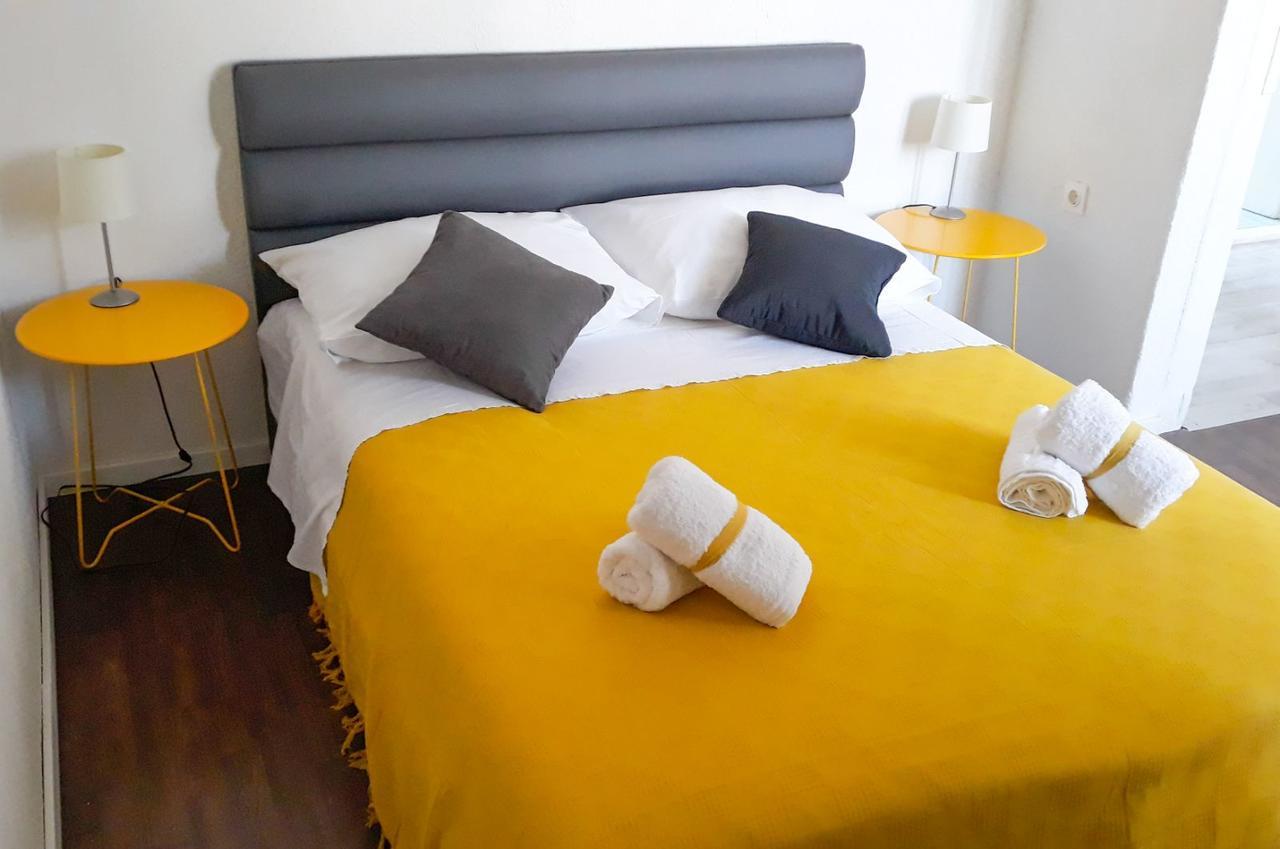 Apartments Kut Вис Екстериор снимка