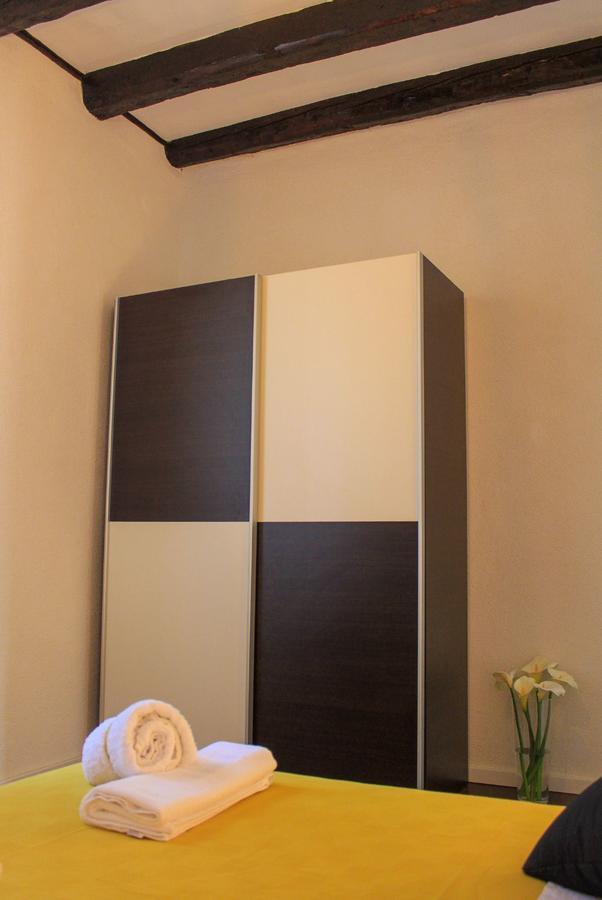 Apartments Kut Вис Екстериор снимка